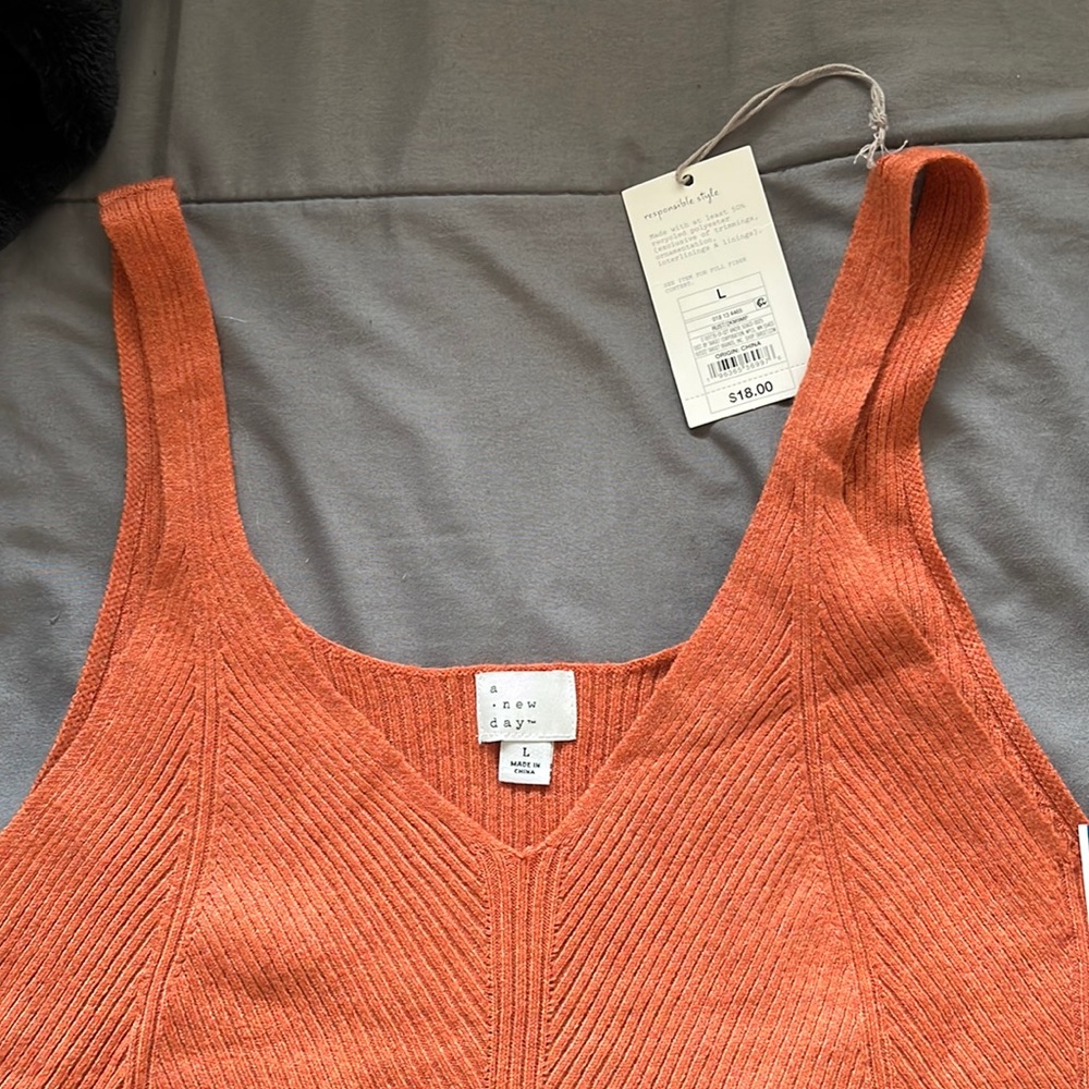 a new day sweater tank || size L || dull orange